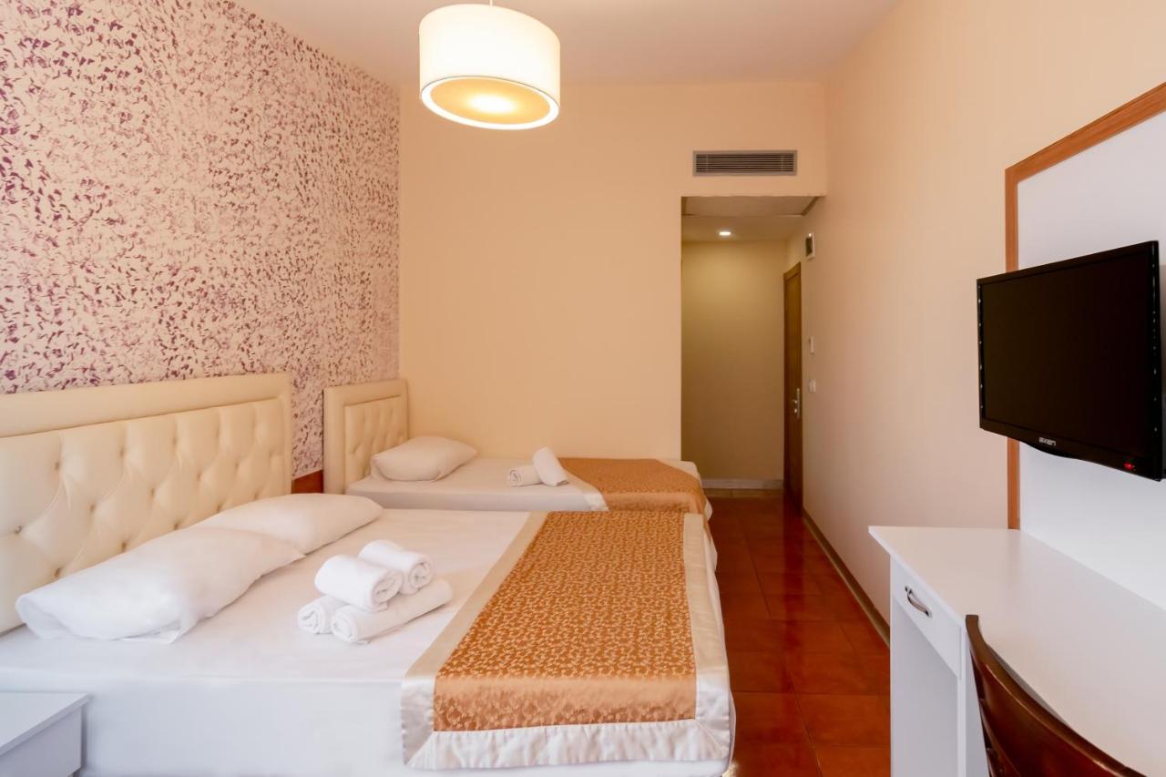 The Center Hotel Истанбул Екстериор снимка