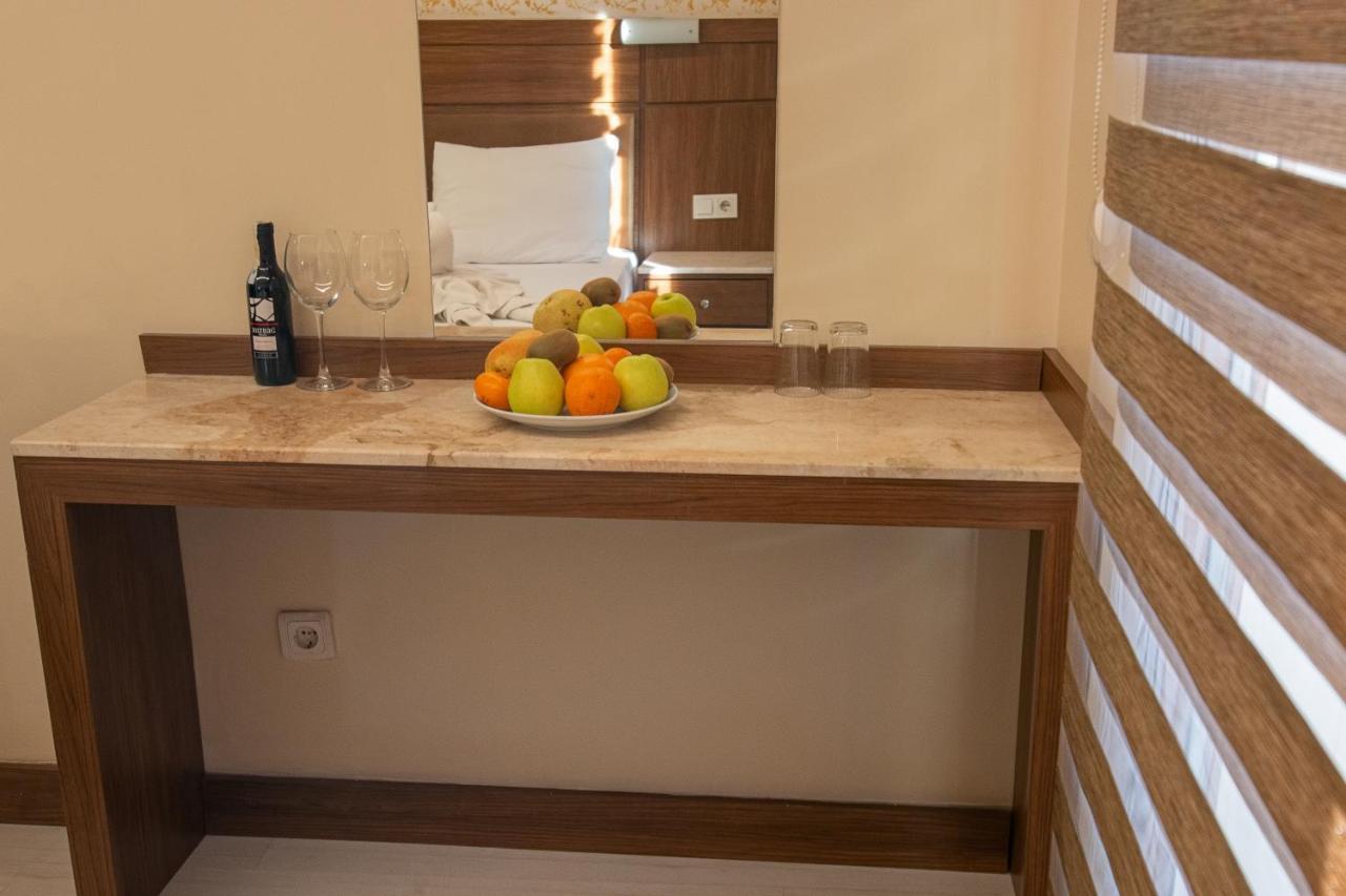The Center Hotel Истанбул Екстериор снимка