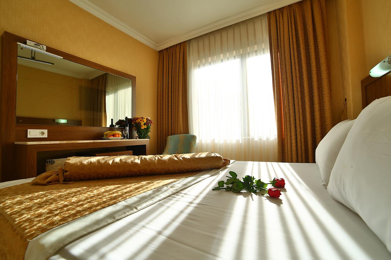 The Center Hotel Истанбул Екстериор снимка