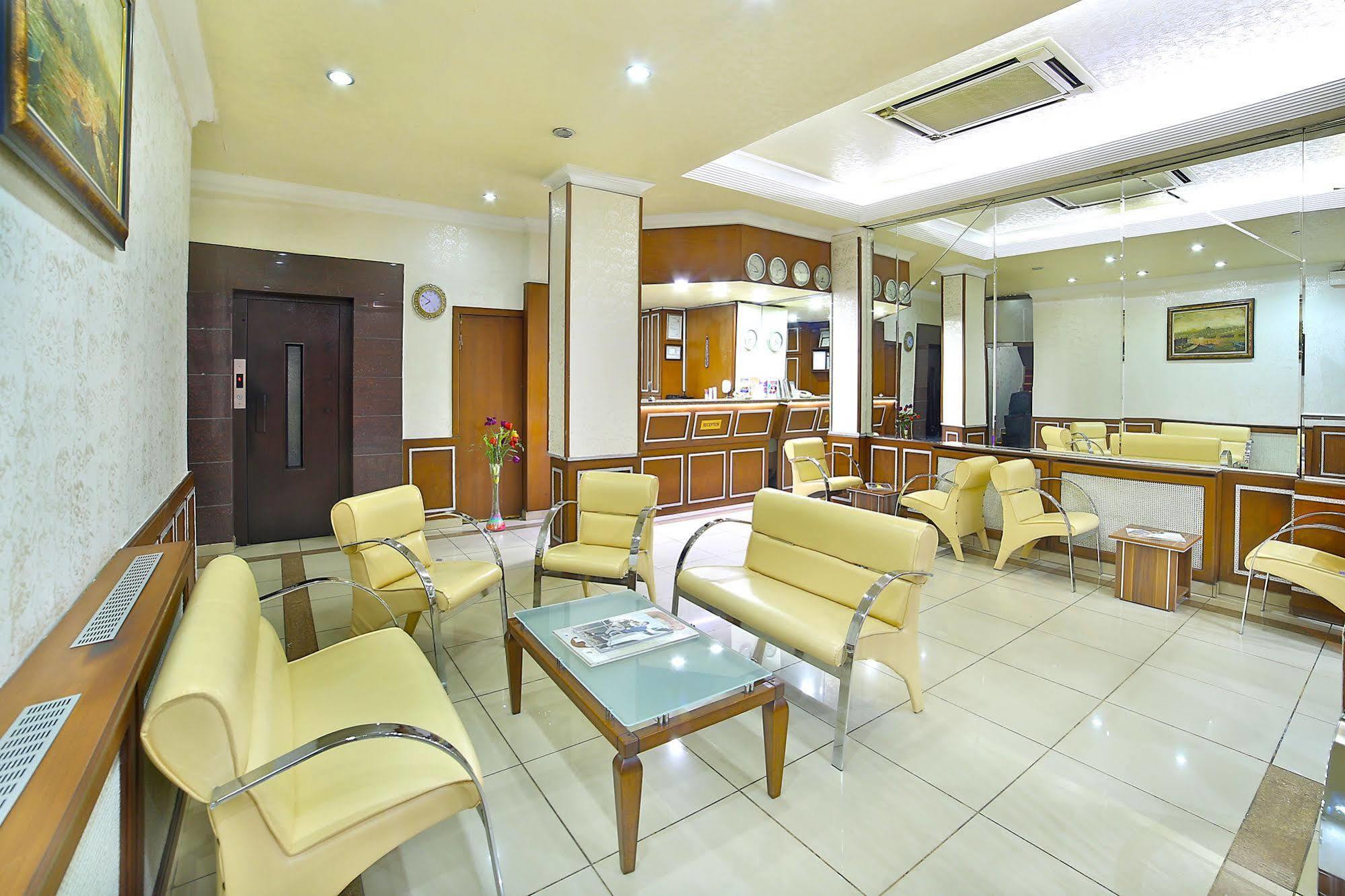 The Center Hotel Истанбул Екстериор снимка
