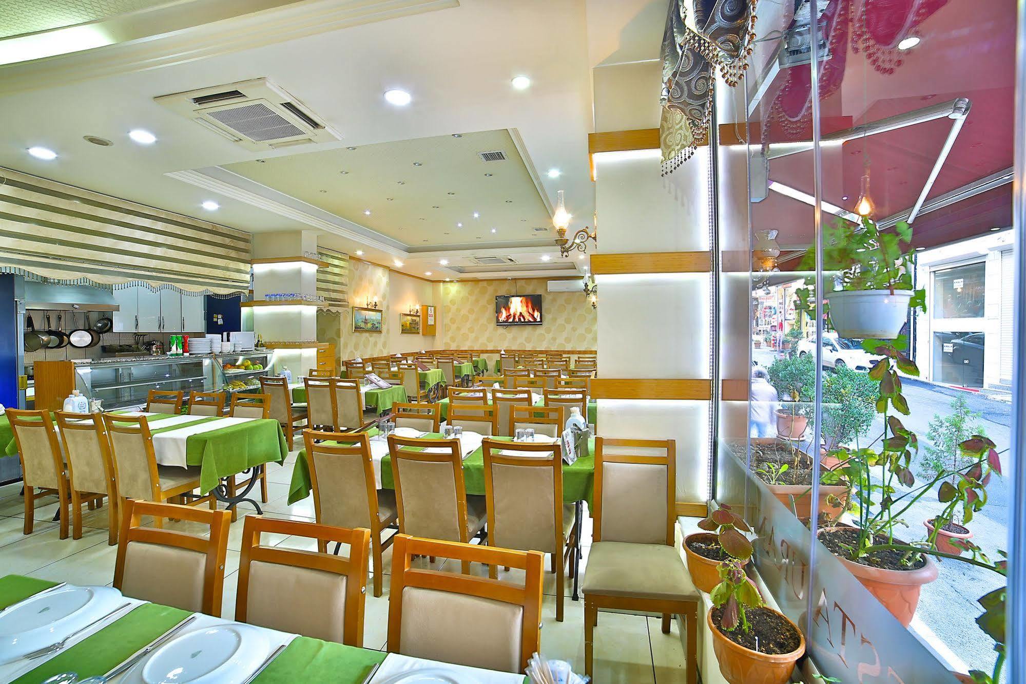 The Center Hotel Истанбул Екстериор снимка